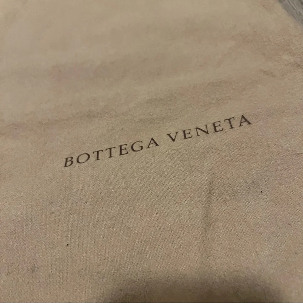 BOTTEGA VENETA Tan Flannel Drawstring Dust Bag 18.75x18 inches